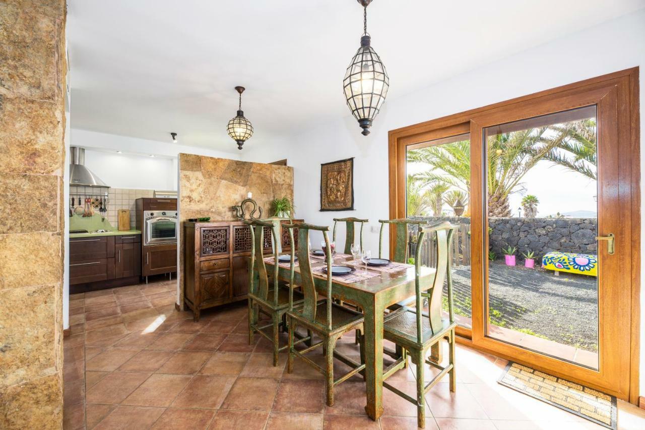 Villa Calma En Teguise, "Pueblo Con Encanto" テギセ エクステリア 写真